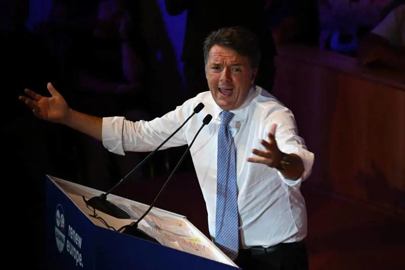 "Meloni non è fascista". Ancora una volta Renzi zittisce Letta