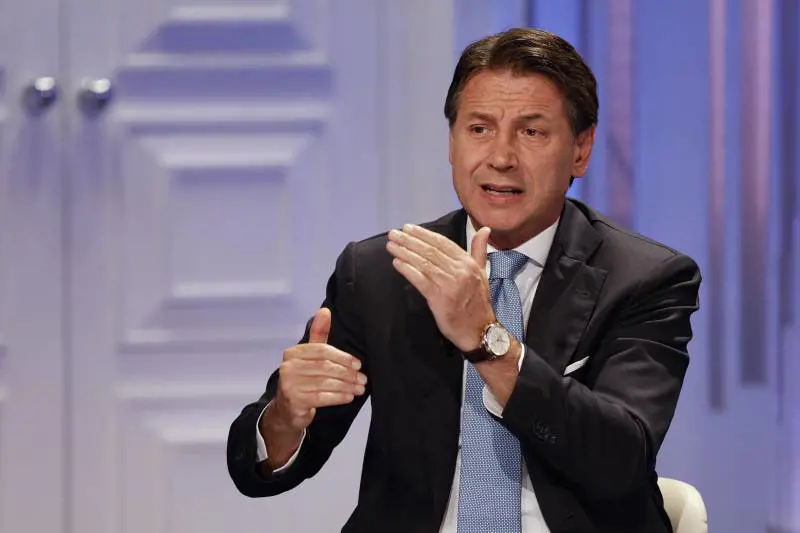 Trump, Mélenchon e la virata "populista". L'ultima carta anti-casta di Conte