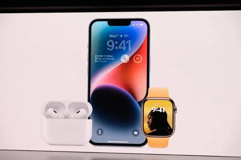 iPhone è la gallina dalle uova d’oro: ecco quanto ha arricchito Apple