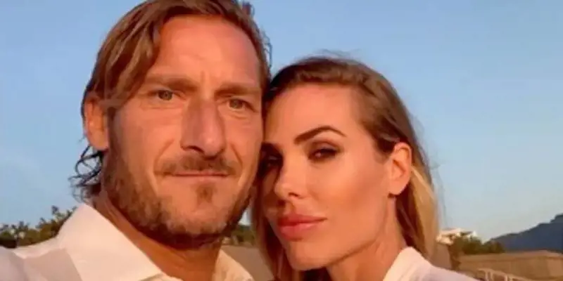"C'è un patto...". Totti e Ilary verso l'accordo di divorzio?