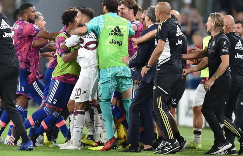 "Il Var non aveva le immagini...", l'Aia spiega cos'è successo in Juve-Salernitana