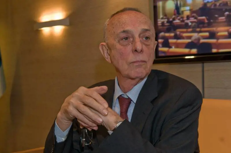 "Stupisce l'esiguità dei fondi russi. Sono pochi 300 milioni dal 2014"