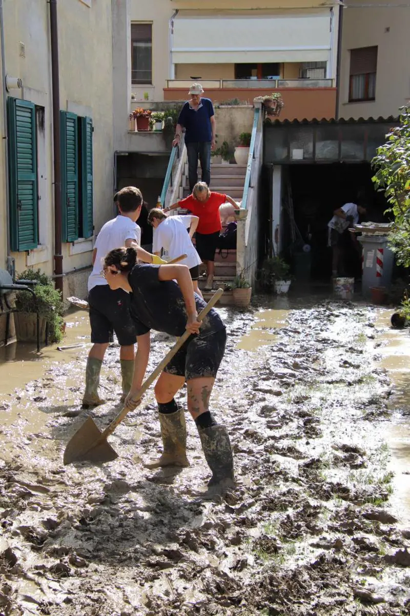 I morti del fango sono 11. Piccoli centri ancora isolati "E manca l'acqua potabile"