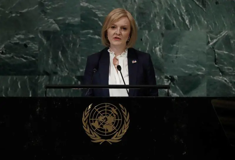 Truss come Thatcher: meno tasse ai ricchi per salvare la Brexit