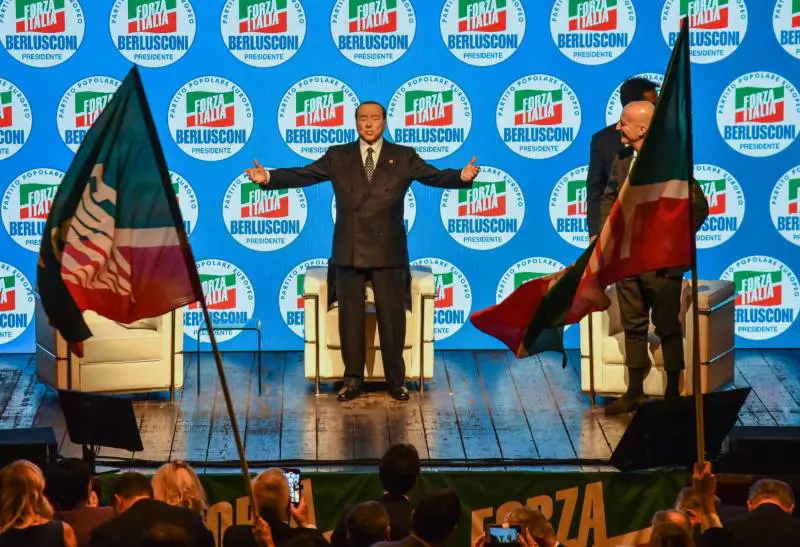 "Sull'Ucraina siamo con il governo e parte integrante dell'Europa"