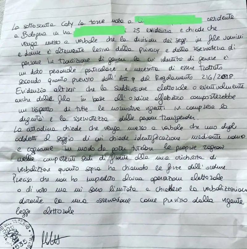 Polemica gender al seggio: "La divisione maschi e femmine lede i diritti dei trans"
