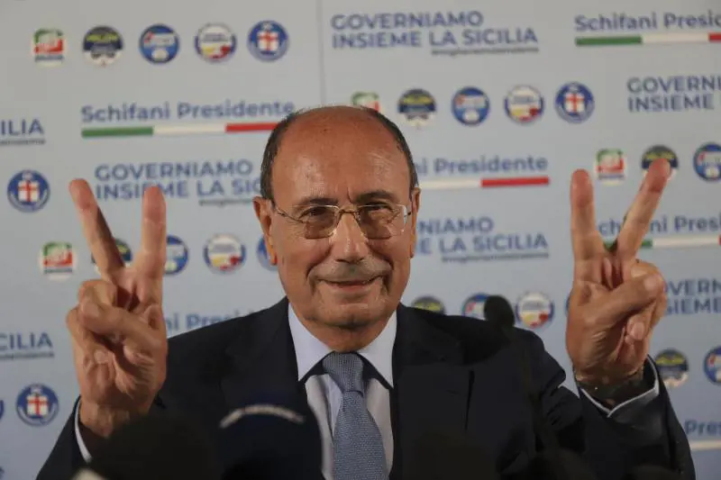 Occhiuto e Schifani, messaggio all'esecutivo: "Il Ponte sullo Stretto? Occasione irripetibile"