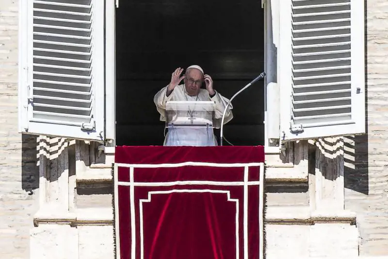 Persino il Papa cancella il "reddito"