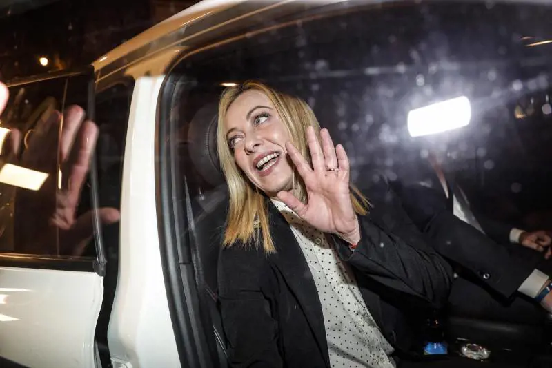 La Meloni sente Zelensky: ecco cosa si sono detti 