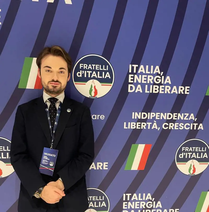 "Io, gay di destra, smonto le balle Lgbt della sinistra"