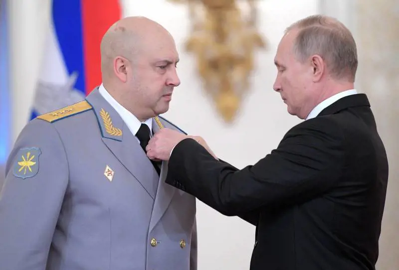 Gli Usa: "Sapeva della rivolta". E Surovikin finisce in arresto: Putin perde un altro vincente