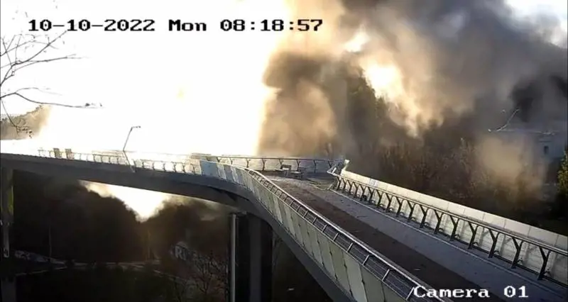 La vendetta dello Zar: i russi fanno saltare il "ponte di vetro"