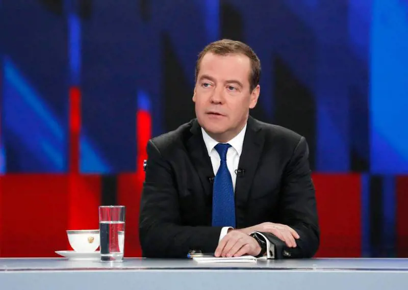 Dopo il missile in Polonia, Medvedev alza il tiro: "Si avvicina la guerra mondiale"
