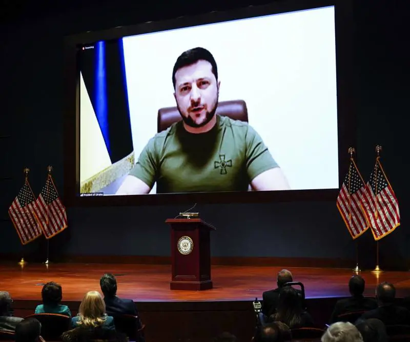 Nemici ovunque. Israele non sta alla finestra