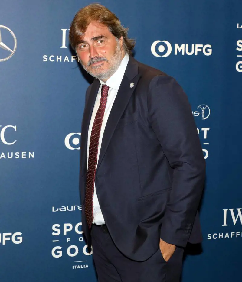 Pardo chiede scusa. Mediaset ringrazia