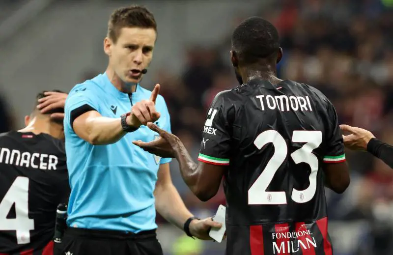 "Furto made in Uefa”: Salvini attacca l’arbitro di Milan-Chelsea