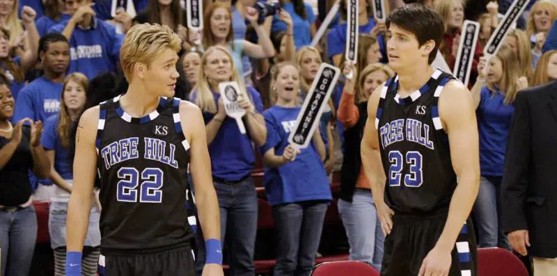 Due fratellastri uniti dall'amore per il basket. Alla (ri)scoperta di One Tree Hill