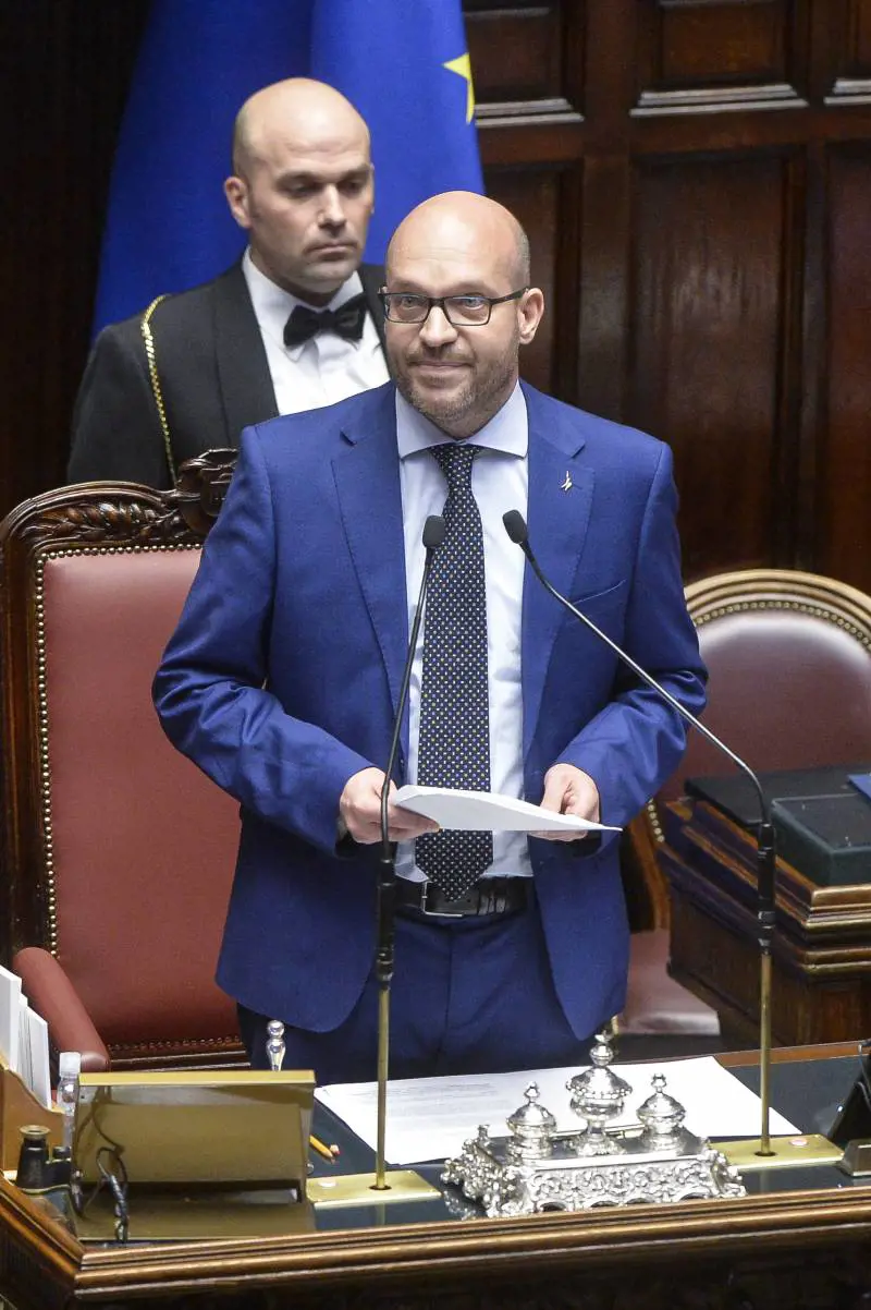La riconciliazione secondo la sinistra: omofobo e nazista. E subito si apre la caccia al mostro
