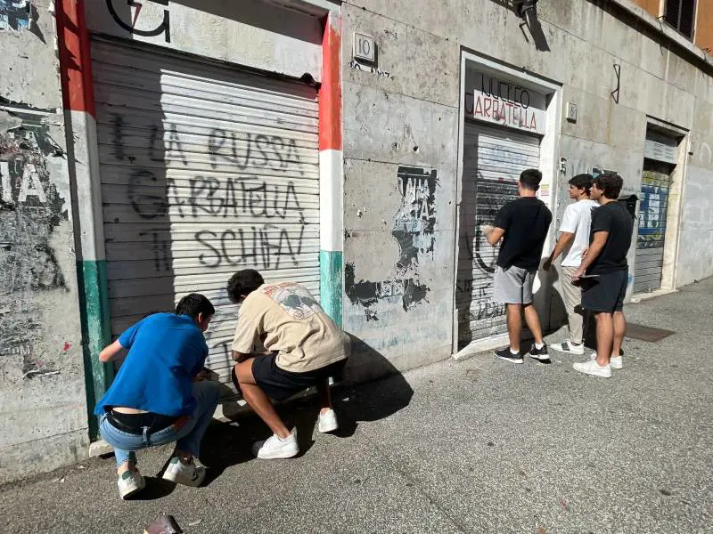 La Garbatella cancella l'odio contro La Russa: "Vergognoso il silenzio della sinistra"