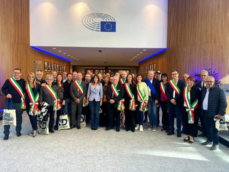 Sindaci e assessori a scuola d'Europa per dare la caccia ai fondi del Pnrr