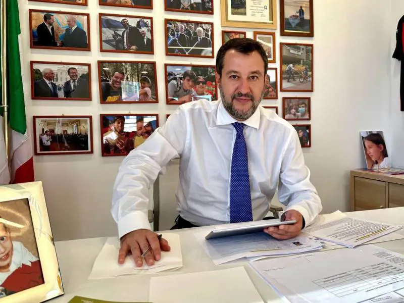"Stop al reddito grillino per 6 mesi". Il piano di Salvini per Quota 102