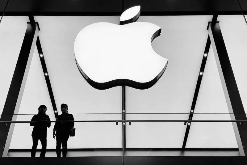 Apple conferma: per l'iPhone 15 servirà un altro cavo di ricarica
