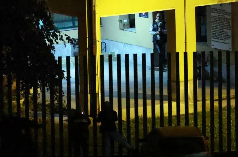 Spara al suo comandante e si barrica in caserma. Era già finito in psichiatria