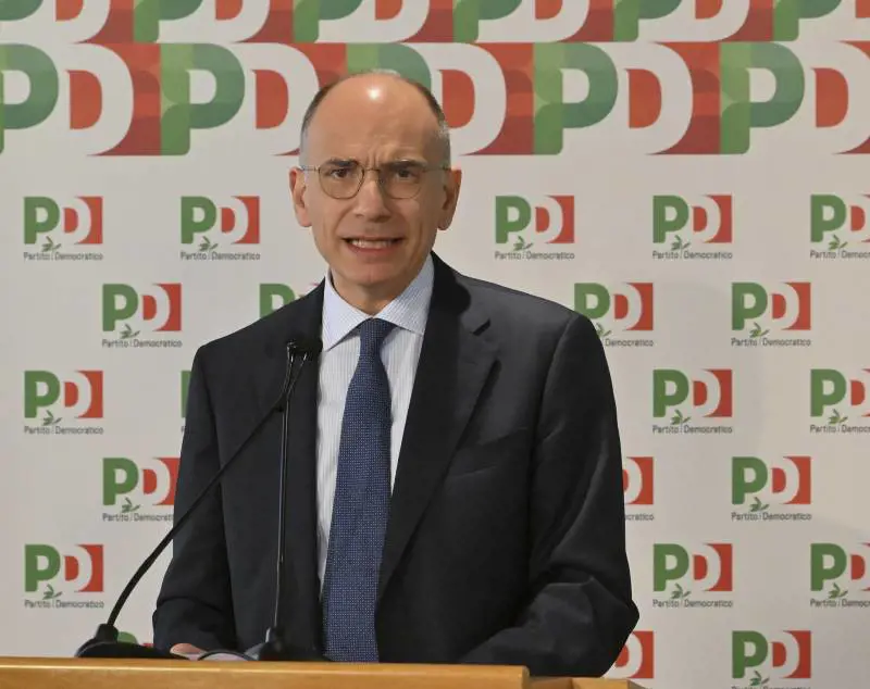 Gaffe, flop e scivoloni: un anno di delirio Pd