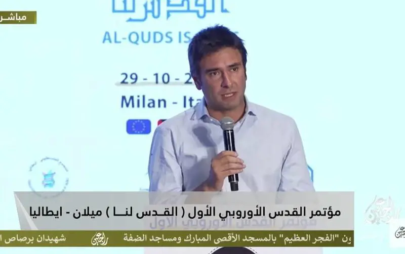 "Le armi in Palestina...". Dibba e quell'applauso al convegno "pro Hamas"