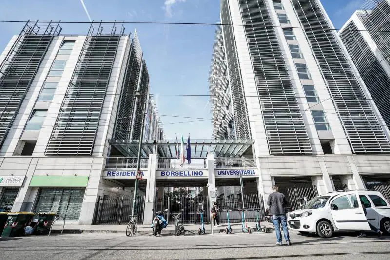 Stupro nel campus universitario: le violenze choc sulla studentessa. "Si cerca uno straniero"