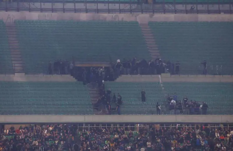 Caso Boiocchi, la Questura blocca la Curva nord dell'Inter: niente striscioni e tamburi contro il Bologna