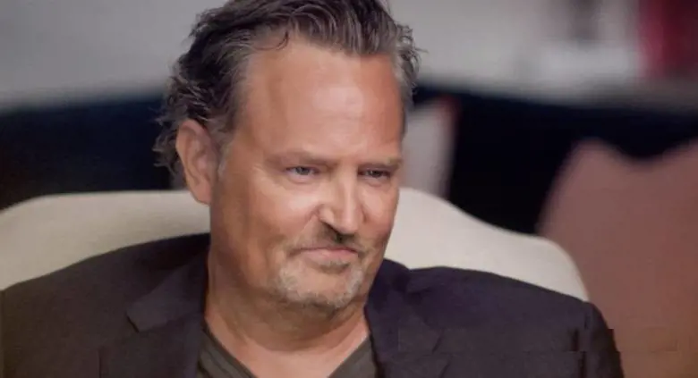 L'incubo di Matthew Perry: "Dopo il coma ero pieno di m... Ho subito 14 interventi al colon"