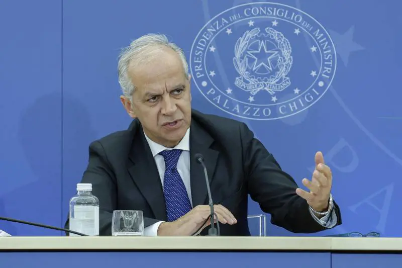 Stretta in vista: multe, sequestri e più controlli. Il governo pronto al pugno duro sugli sbarchi