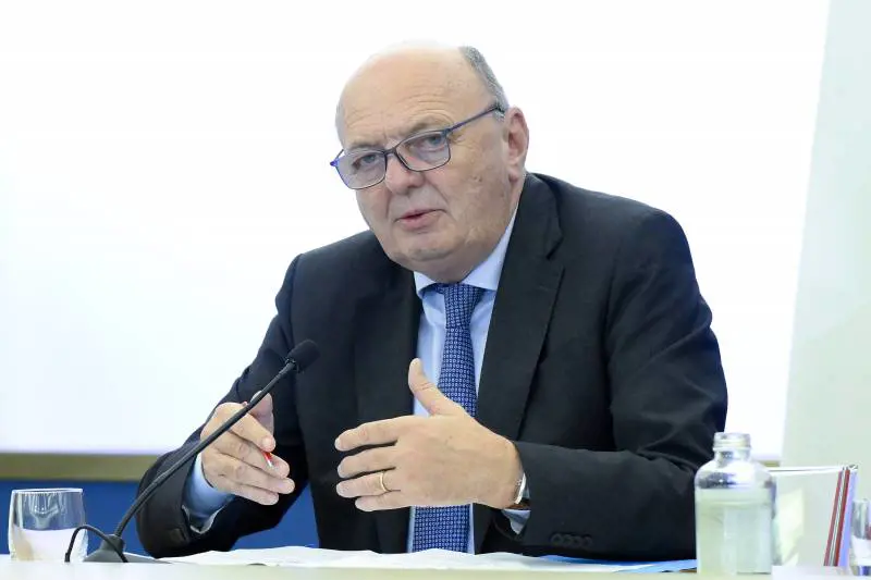 "Arrestare i sindaci? Chi in 12 anni non ha speso i fondi va sostituito subito"