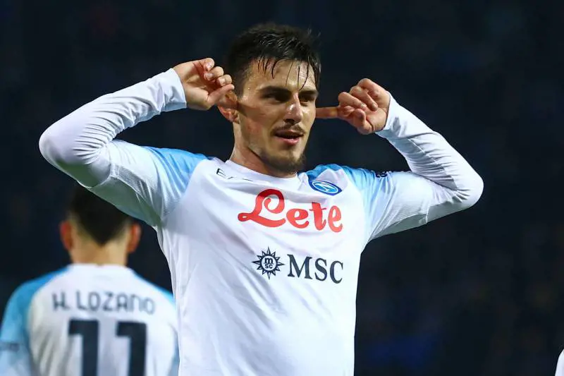 Napoli volo senza fine. Congela il campionato alla pausa mondiale
