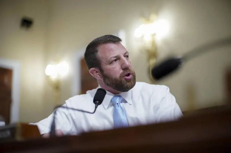 Markwayne Mullin, repubblicano di 59 anni, è il primo senatore nativo americano in Oklahoma 