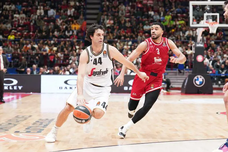 Mago Teodosic: derby alla Virtus. Armani "povera" e ribaltata