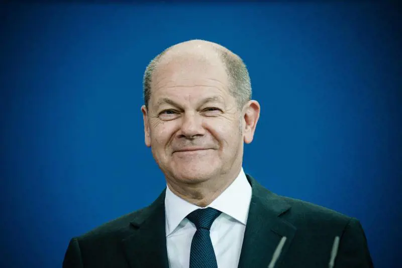 La Germania ci spernacchia, buffonata Ue sul price cap e Maroni: quindi, oggi...