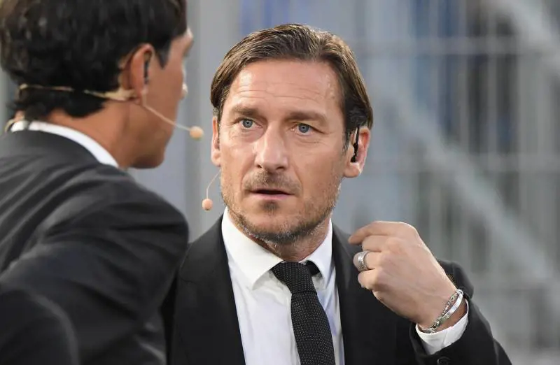 Totti e il gioco d'azzardo. L'amico fa catenaccio: "I soldi? Solo un prestito"