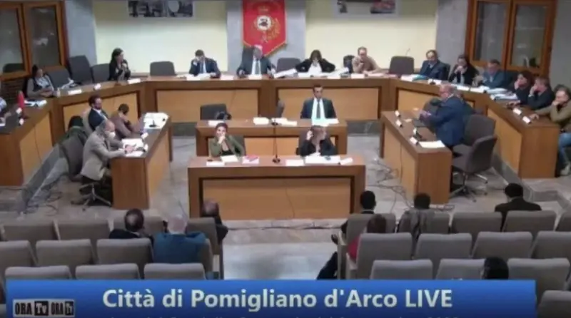 Macché consiglio comunale, gioca il Napoli!