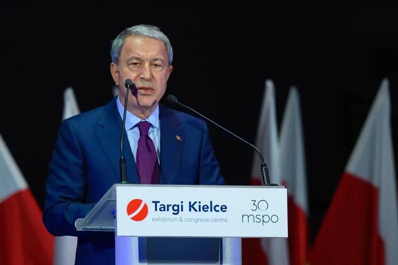 Turchia, raid aerei anti-curdi in Irak e Siria