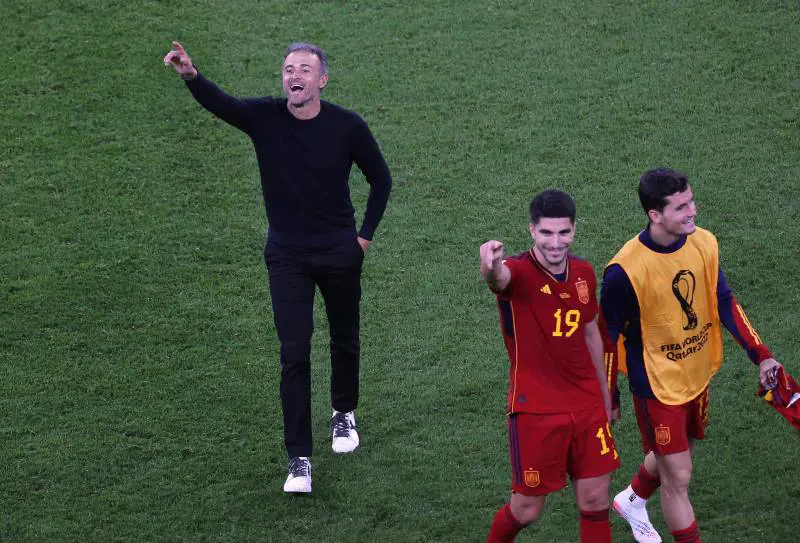La Spagna è esagerata. Il mix baby-veterani porta in dote sette gol