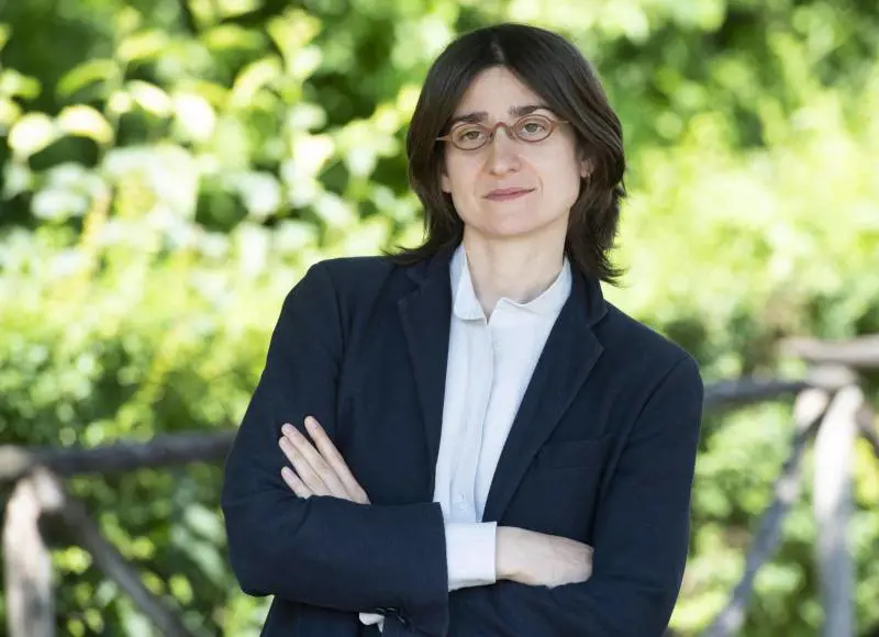 La sciamana prodigio dell'amichettismo intelligente