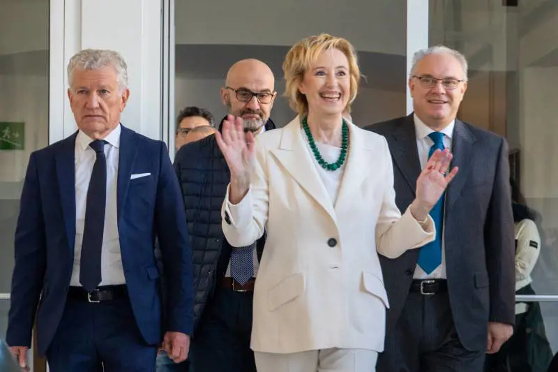 Moratti presenta la lista. "Anime politiche diverse per superare le etichette"