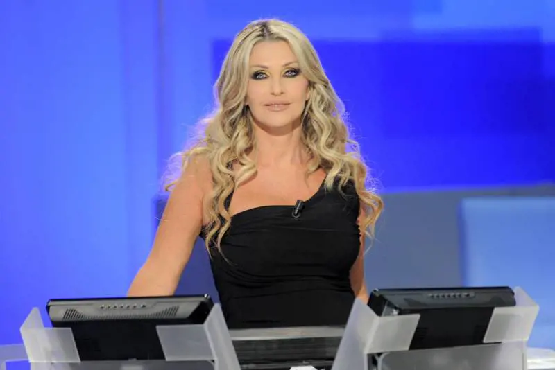 “La apprezzo, sono contenta dei cambiamenti”. Paola Ferrari elogia Meloni