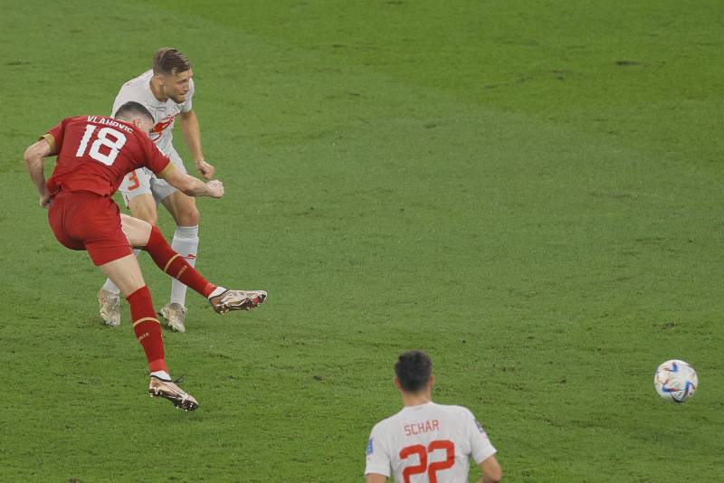 Vlahovic gol Serbia-Svizzera