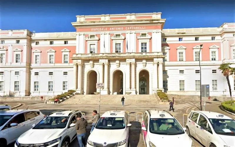 Cardarelli, è di nuovo emergenza: si accolgono solo pazienti gravi