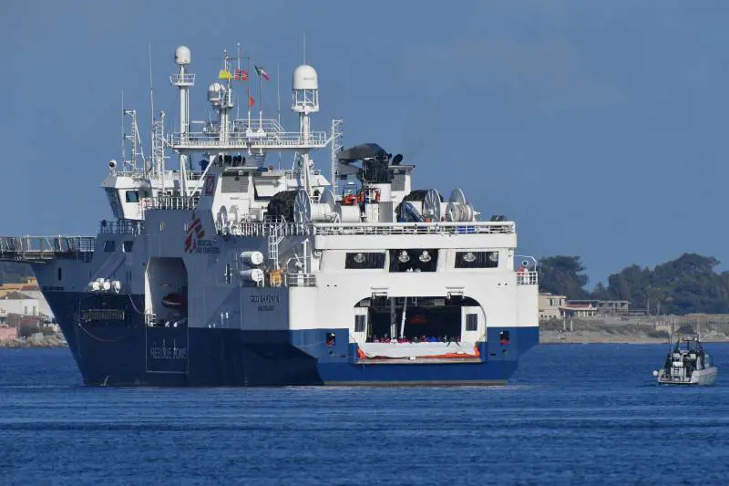 "Ora un'azione legale". L'Ong non si arrende e sfida il governo