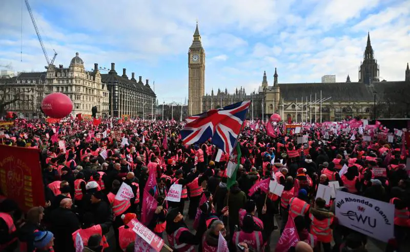 "Strikemas": cosa vuol dire questa parola e perché preoccupa gli inglesi