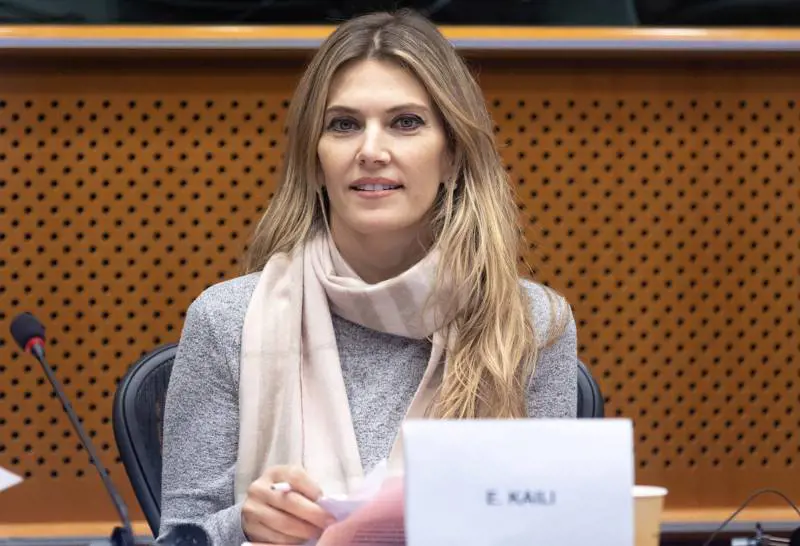Tagli da 20 e 50 euro nelle valigie: quanti soldi aveva la Kaili